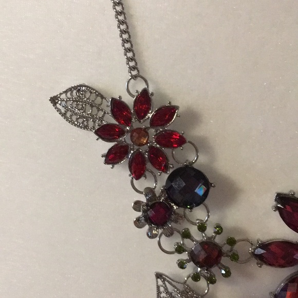 Necklace - Picture 3 of 5